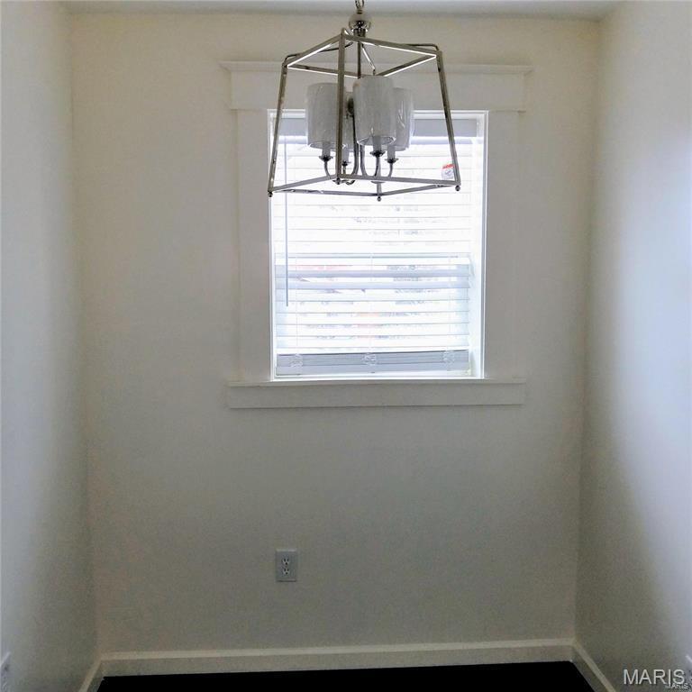 St Louis, Missouri 63130, United States, 2 Bedrooms Bedrooms, ,1 BathroomBathrooms,Residential,Active,171036