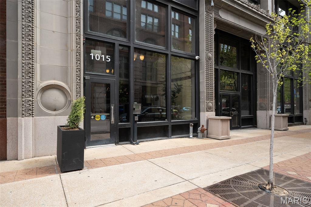 1015 Washington Avenue 609