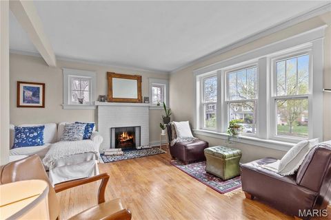Tiny photo for 1027 Curran Avenue, Kirkwood, MO 63122 (MLS # 26023456)