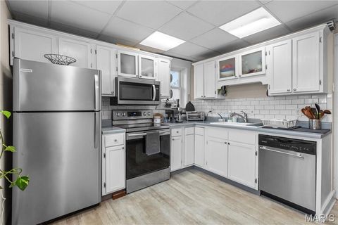 Tiny photo for 1027 Curran Avenue, Kirkwood, MO 63122 (MLS # 26023456)