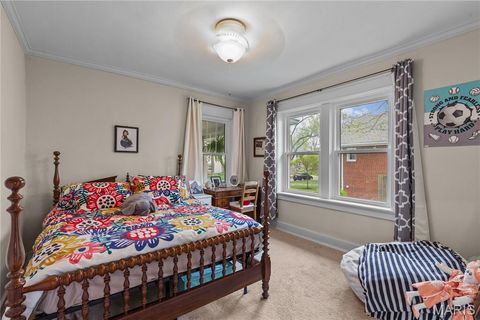 Tiny photo for 1027 Curran Avenue, Kirkwood, MO 63122 (MLS # 26023456)