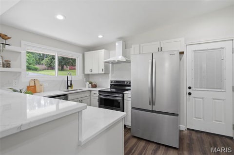 Tiny photo for 2431 Trossock Lane, Kirkwood, MO 63122 (MLS # 26059361)