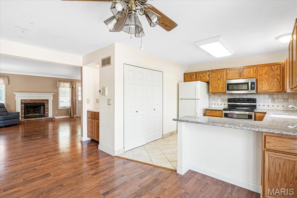 Sherman Meadows Twnhms #4G - Residential