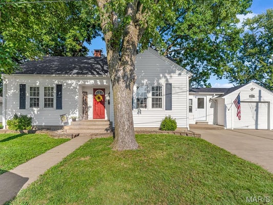 110 S TAYLOR ST, RED BUD, IL 62278 - Image 6742e6cdc5a4e867812b09a34e5ed9d9/1763033310