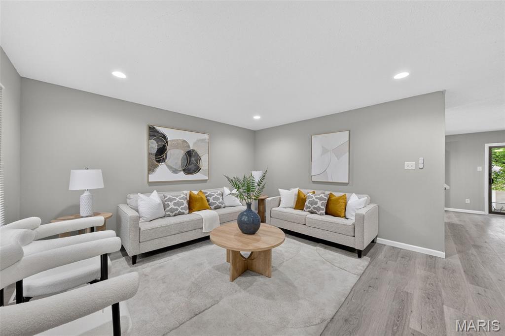 6803 Foxbend Court