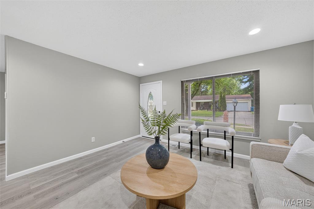 6803 Foxbend Court