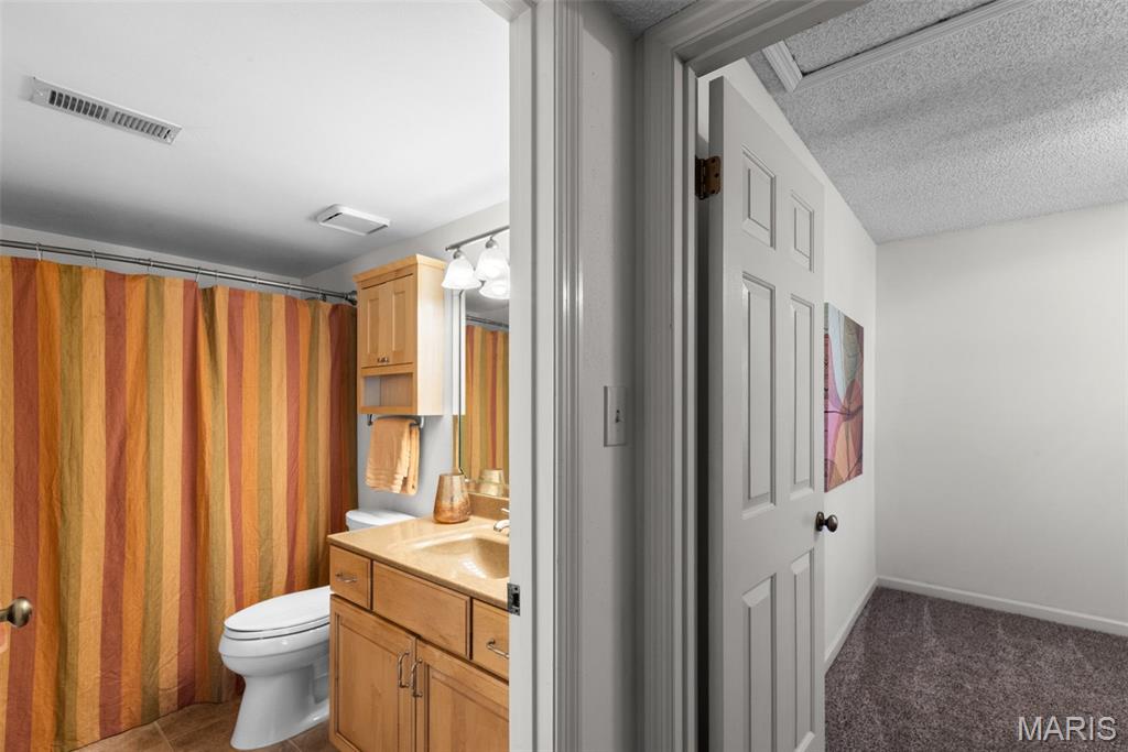 Brentwood Forest Condo Ph Eight - Residential