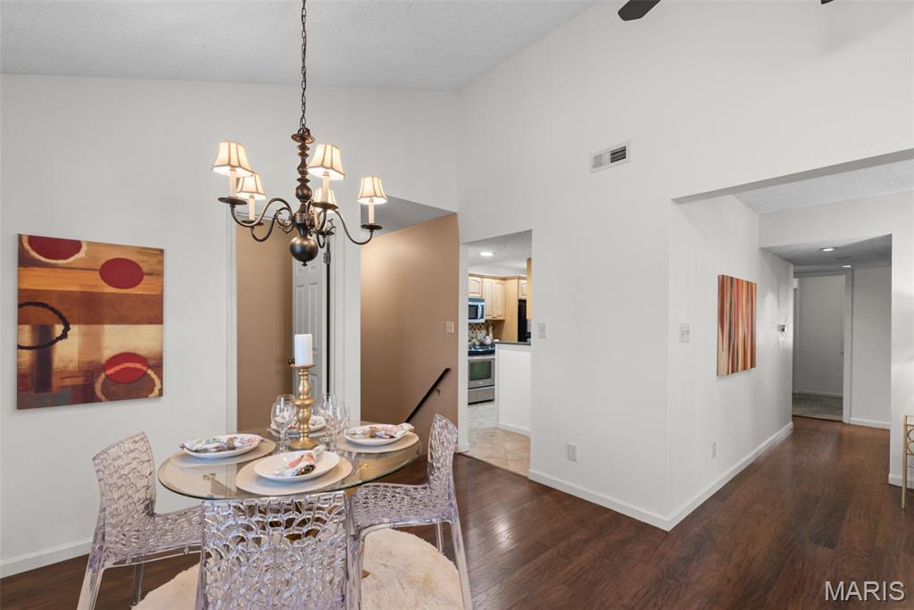 Brentwood Forest Condo Ph Eight - Residential