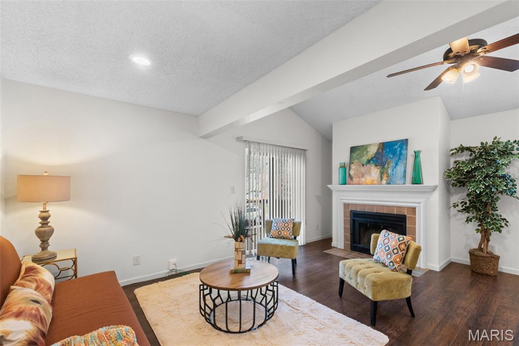 Brentwood Forest Condo Ph Eight - Residential