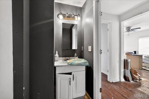 Tiny photo for 342 Alsobrook Street, Kirkwood, MO 63122 (MLS # 25080398)