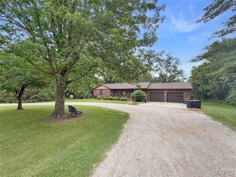 Tiny photo for 15541 Business Highway 61, Bowling Green, MO 63334 (MLS # 26034994)