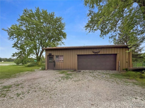 Tiny photo for 15541 Business Highway 61, Bowling Green, MO 63334 (MLS # 26034994)