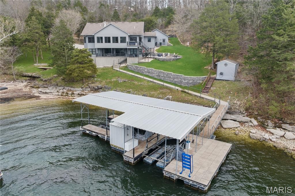 Photo of 18028 Bayview Lane, Rocky Mount, MO 65072 (MLS # 26019491)