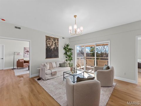 Tiny photo for 526 Sarah Lane #41, Creve Coeur, MO 63141 (MLS # 26003233)