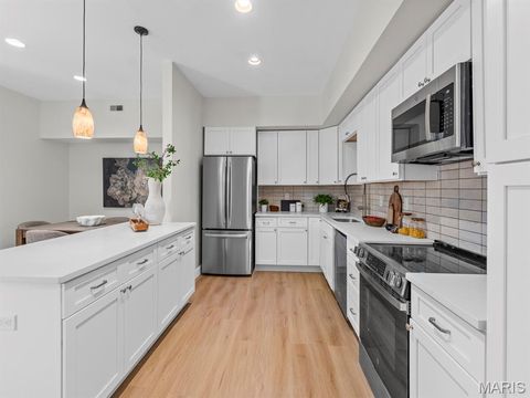 Tiny photo for 526 Sarah Lane #41, Creve Coeur, MO 63141 (MLS # 26003233)