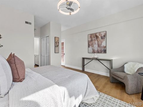 Tiny photo for 526 Sarah Lane #41, Creve Coeur, MO 63141 (MLS # 26003233)