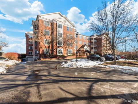 526 Sarah Lane 41 Creve Coeur MO 63141