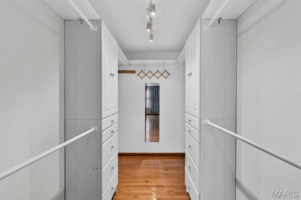 Nantucket Six - Residential