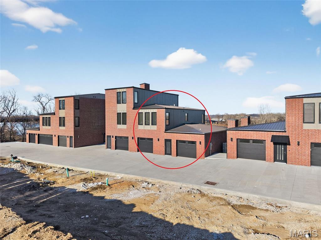 The Bluffs at Bassora Place - Residential