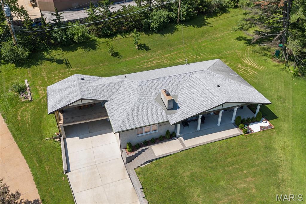 9443 Oakwood Manor Lane