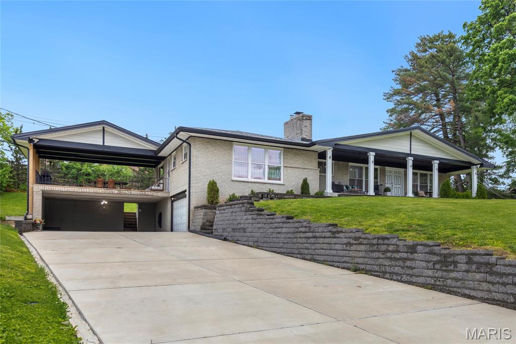Oakwood Manor - Residential