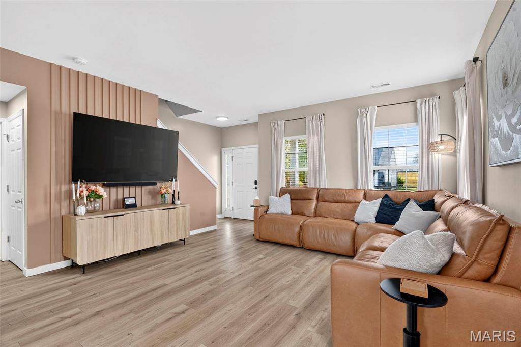 1002 Glengarry Drive
