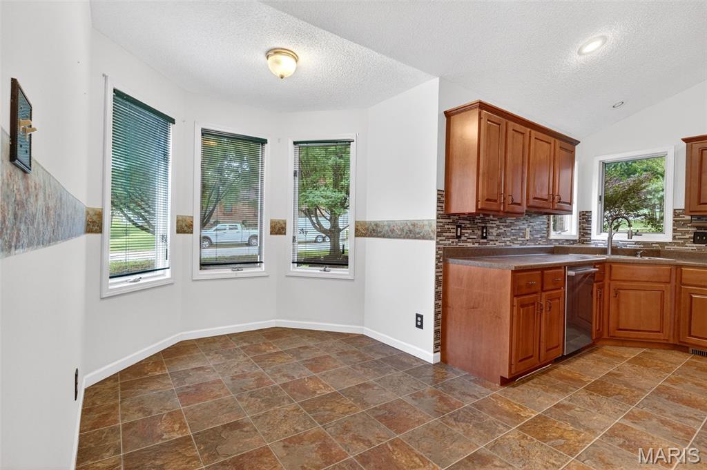 5 Lexington Lane