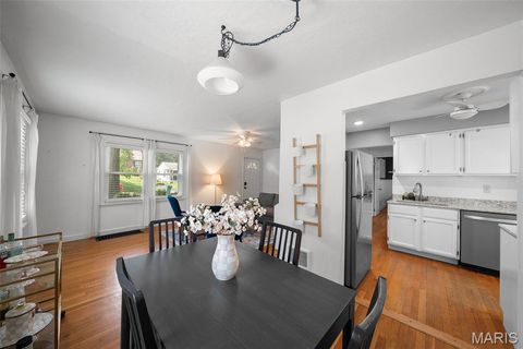 Tiny photo for 837 Greeley Avenue, Webster Groves, MO 63119 (MLS # 26044798)