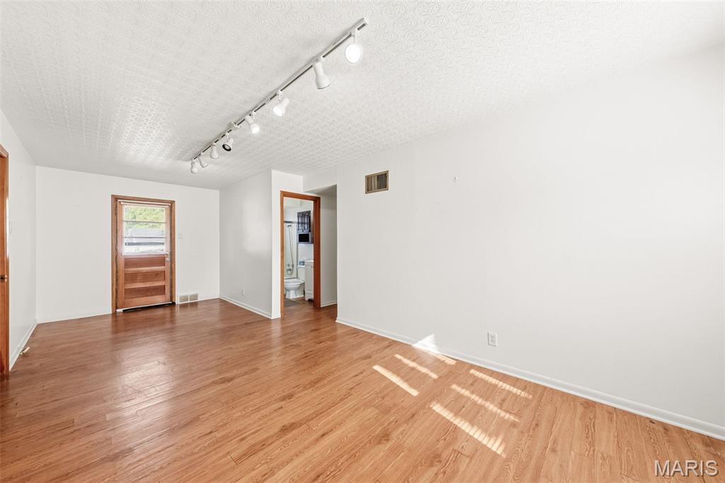 Oakville Acres Amd Of - Residential
