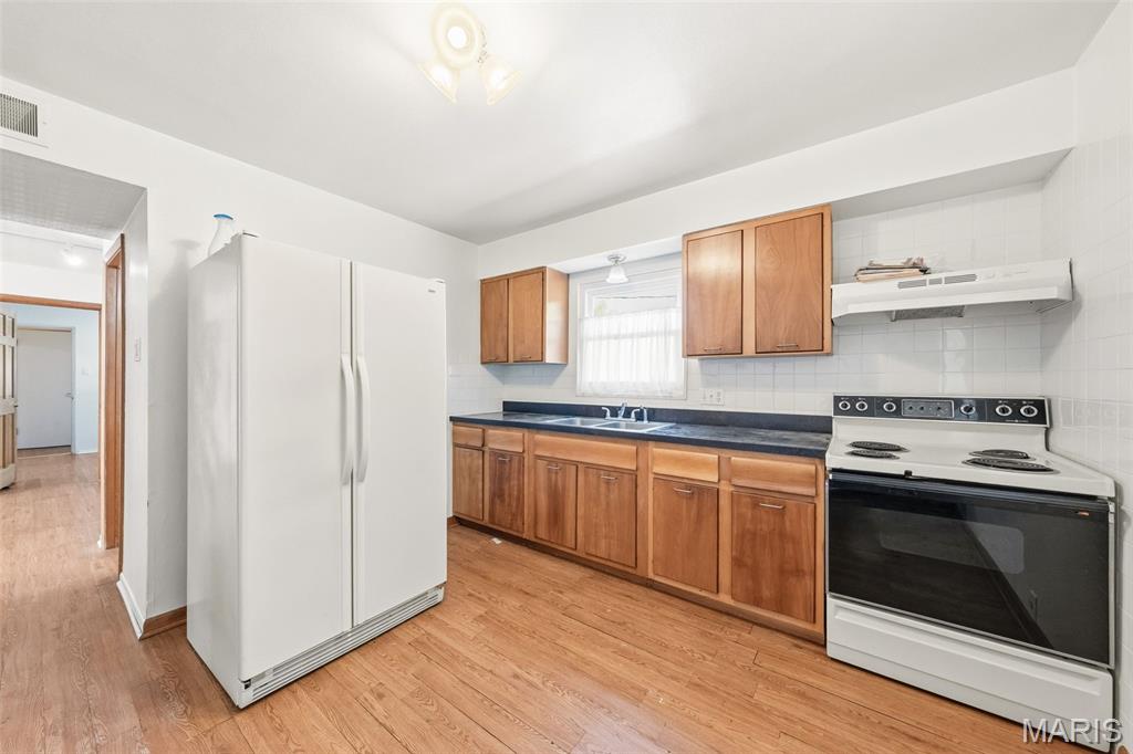 Oakville Acres Amd Of - Residential
