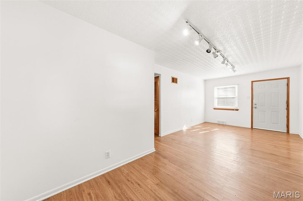 Oakville Acres Amd Of - Residential