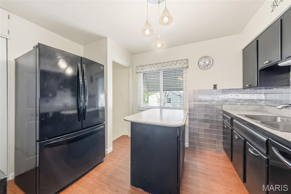 Oakville Acres Amd Of - Residential