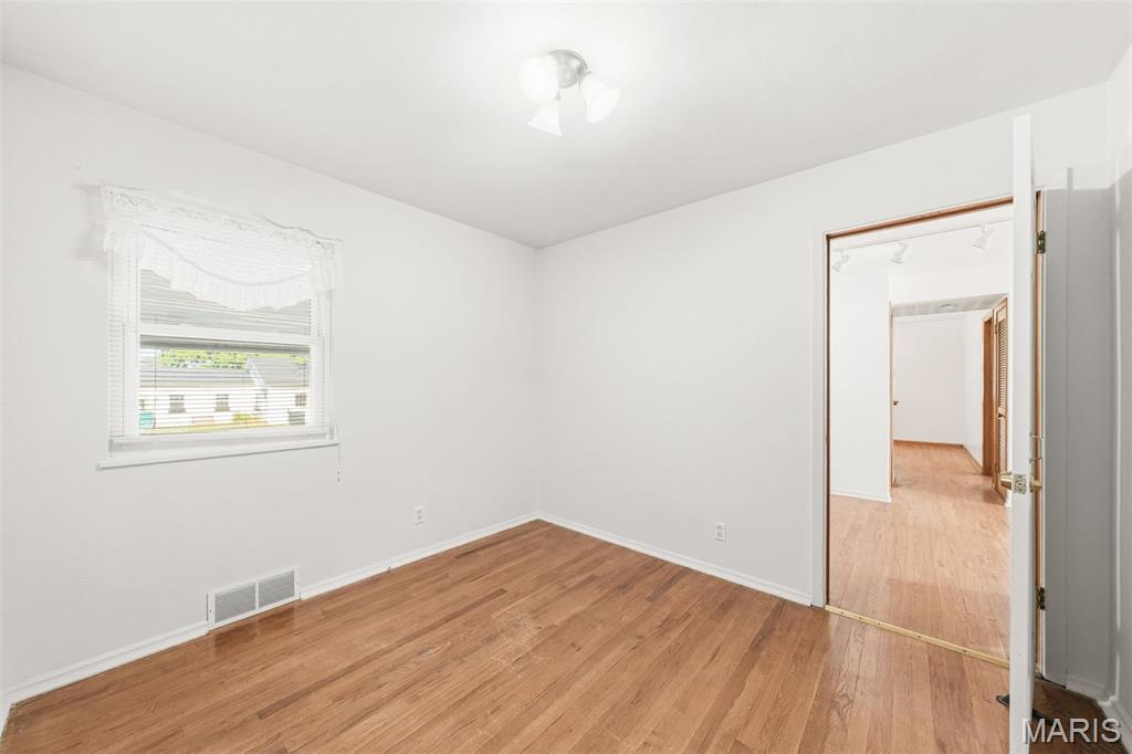 Oakville Acres Amd Of - Residential
