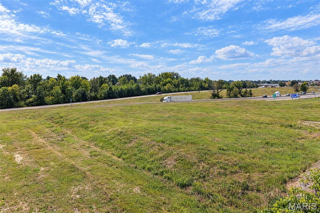 418 & 412 N Service Road