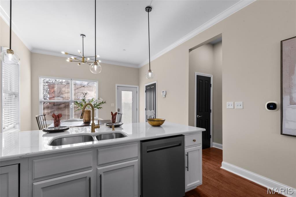 Lafayette Walk Condo Association - Residential