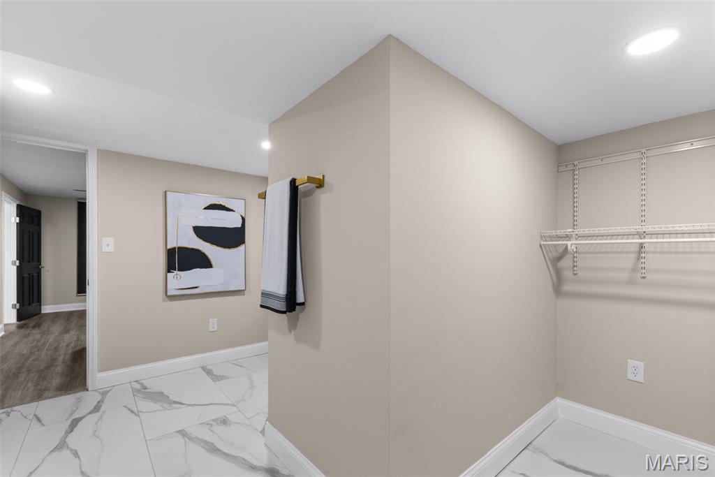 Lafayette Walk Condo Association - Residential