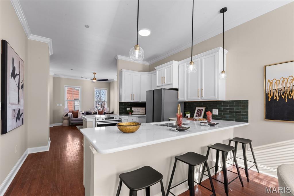 Lafayette Walk Condo Association - Residential