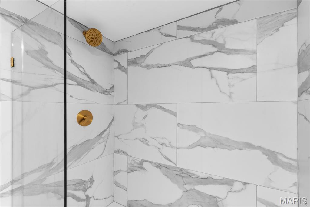 Lafayette Walk Condo Association - Residential