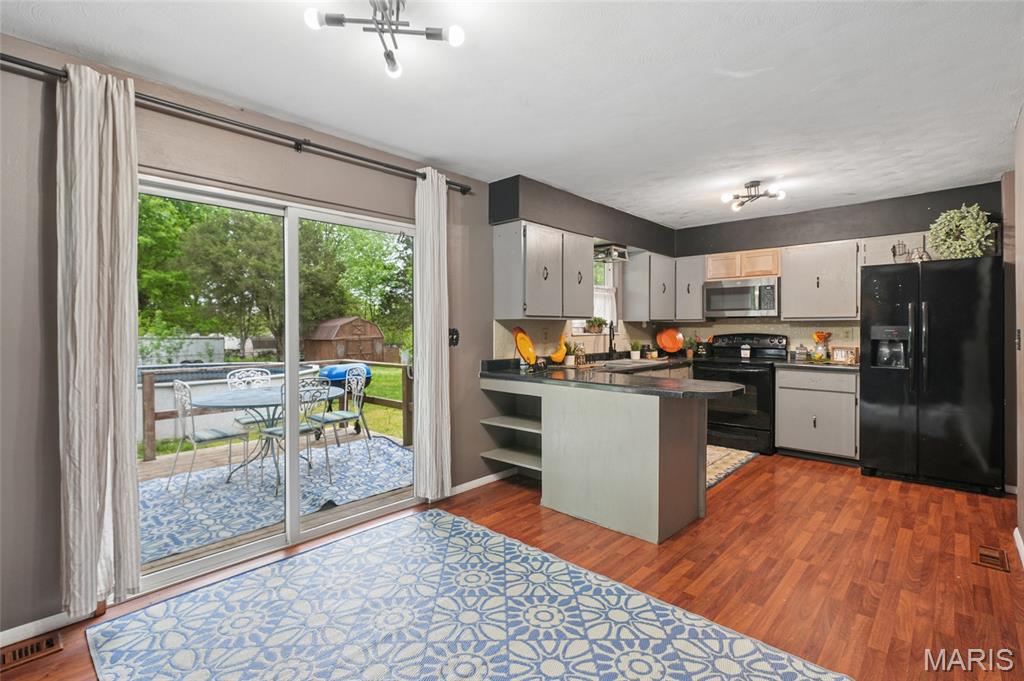 Athena Hills - Residential