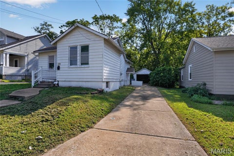 Tiny photo for 2344 Burns Avenue, St Louis, MO 63114 (MLS # 26046979)