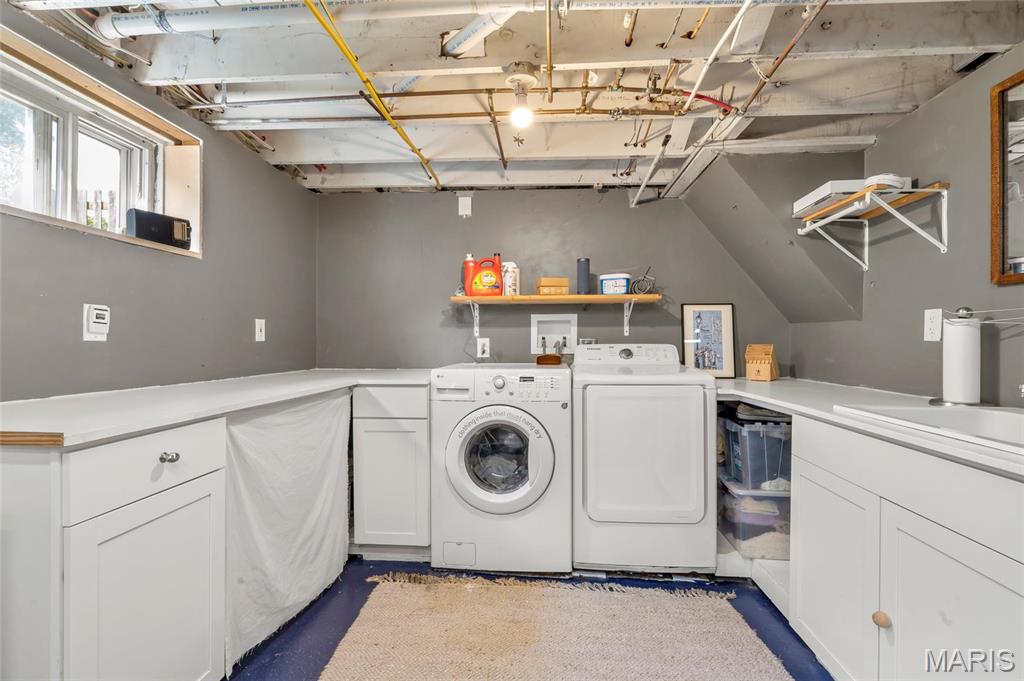 St Louis, Missouri 63122, United States, 2 Bedrooms Bedrooms, ,1 BathroomBathrooms,Residential,Pending,128829