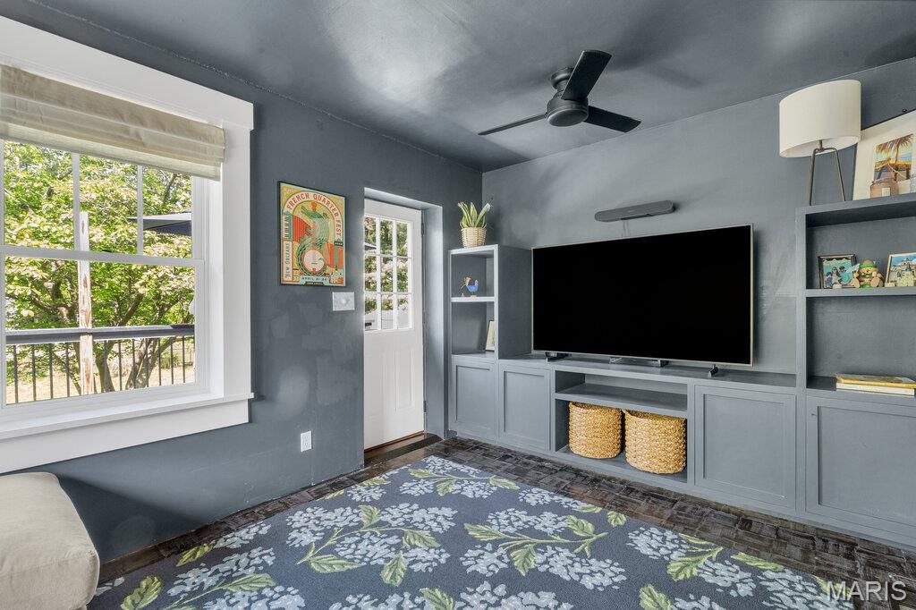 St Louis, Missouri 63122, United States, 2 Bedrooms Bedrooms, ,1 BathroomBathrooms,Residential,Pending,128829