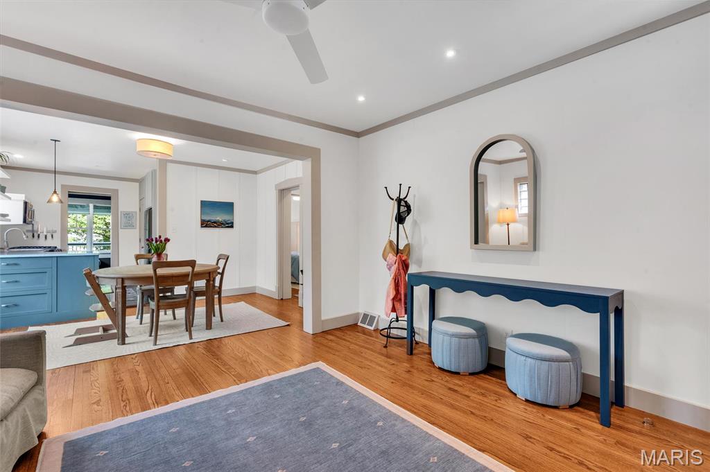 St Louis, Missouri 63122, United States, 2 Bedrooms Bedrooms, ,1 BathroomBathrooms,Residential,Pending,128829