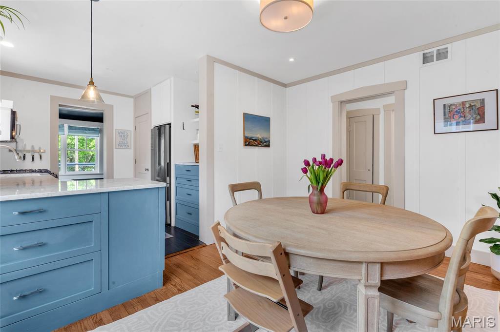 St Louis, Missouri 63122, United States, 2 Bedrooms Bedrooms, ,1 BathroomBathrooms,Residential,Pending,128829