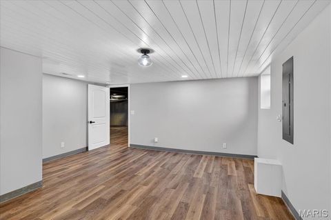 Tiny photo for 6409 Sutherland Avenue, St Louis, MO 63109 (MLS # 26018845)