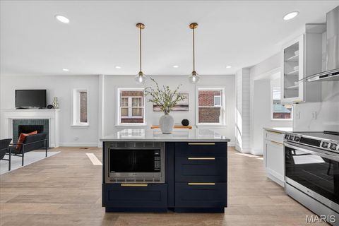 Tiny photo for 6409 Sutherland Avenue, St Louis, MO 63109 (MLS # 26018845)