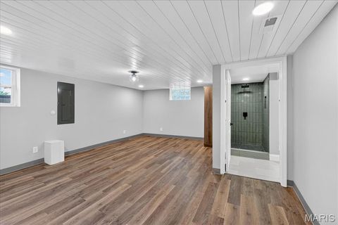 Tiny photo for 6409 Sutherland Avenue, St Louis, MO 63109 (MLS # 26018845)