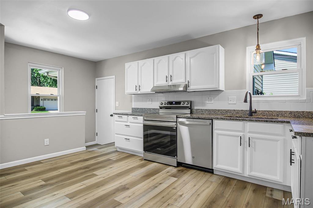 Boardwalk Three Sec Of Mayer - Residential