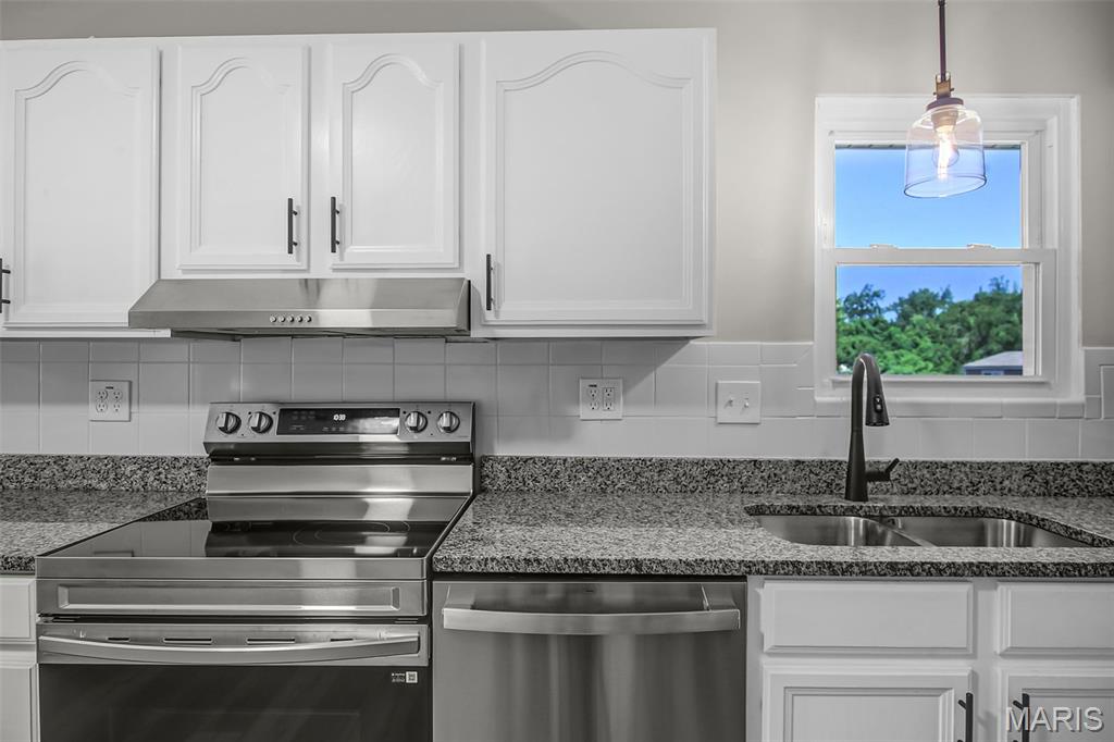 Boardwalk Three Sec Of Mayer - Residential