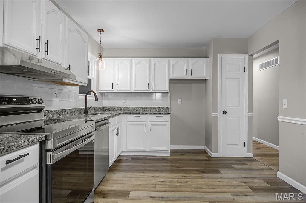 Boardwalk Three Sec Of Mayer - Residential